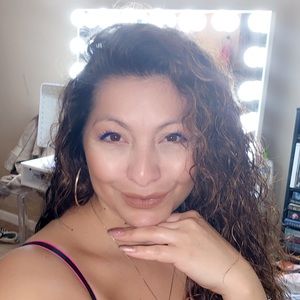 Meet your Posher, Jenny